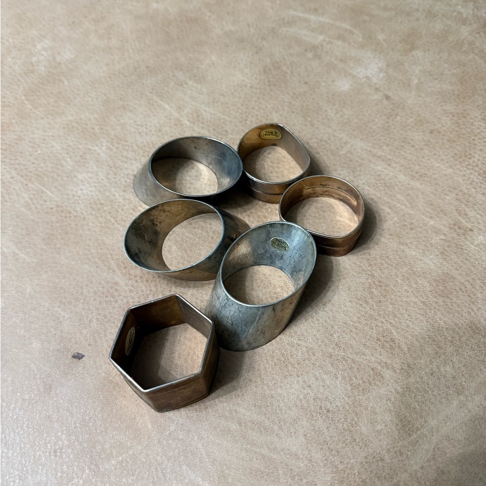 Mixed Lot Of Vintage Napkin Holder Rings Set Of 4 - Picture 3 of 4